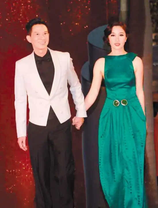 无线秘邀关咏荷出山拍剧