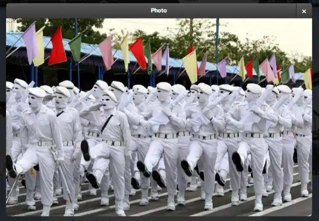 头戴恐怖面具的中国台湾特种部队