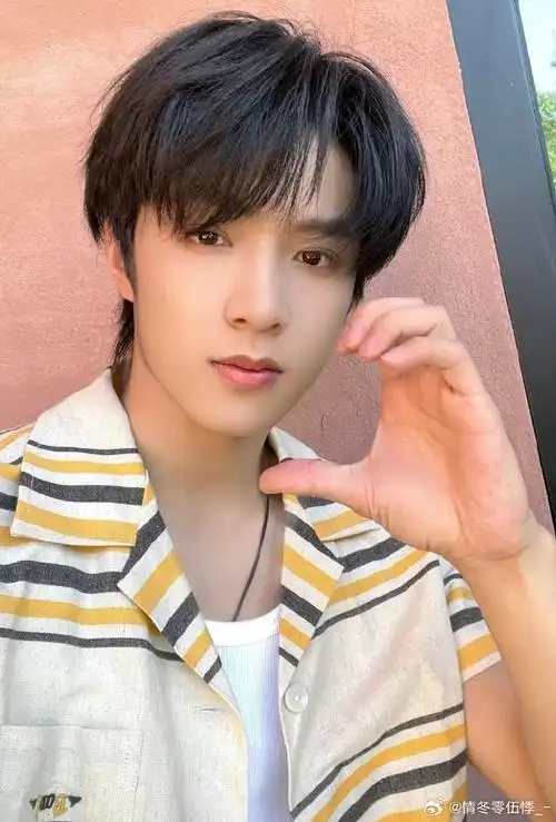 刘耀文 目光磁石##新声唱作人刘耀文