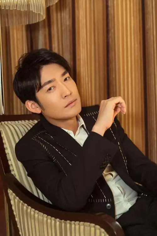 张博《琅琊榜之风起长林》北京首映会 和刘昊然互怼不停