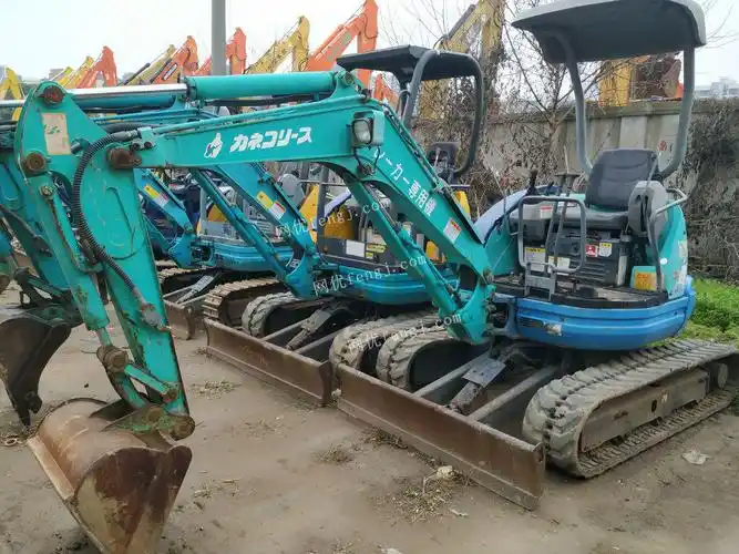 河南南阳出售1台久保田25二手挖掘机