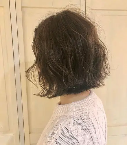 波波头烫微卷造型烫,时尚流行又漂亮