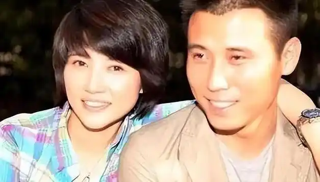 不红,与颜丙燕意难平,48岁终结婚|演员|话剧|王千源|朱媛媛_网易订阅