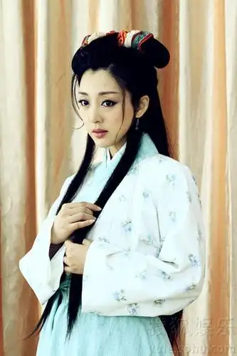 《新洛神》卫视热播 姜鸿饰转世嫦娥剧照曝光