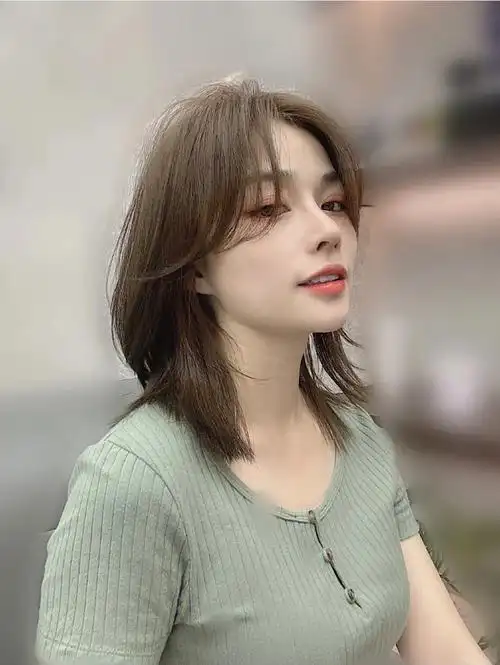 锁骨发法式刘海