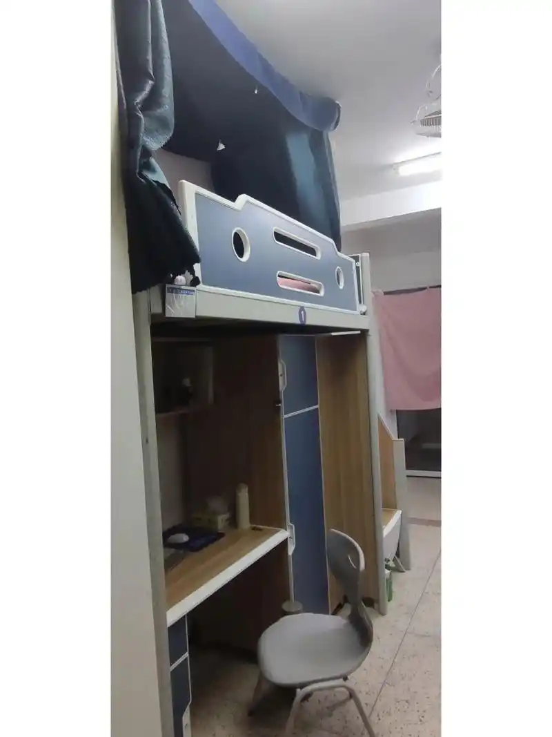 安财宿舍(西校研究生) 这是我们安财西校区的研究生宿舍哦,研究生全部