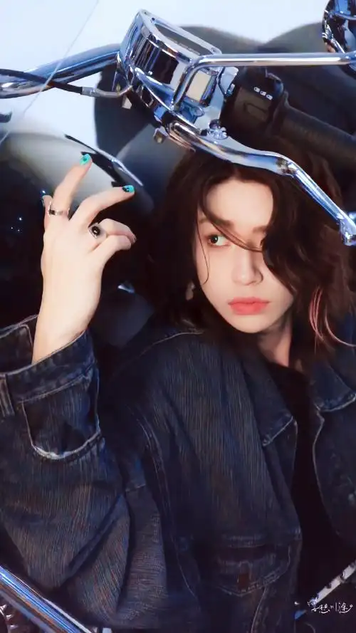 修 高清修复真是好看得要了老命了@小鬼-王琳凯#小鬼荷尔蒙机车大片