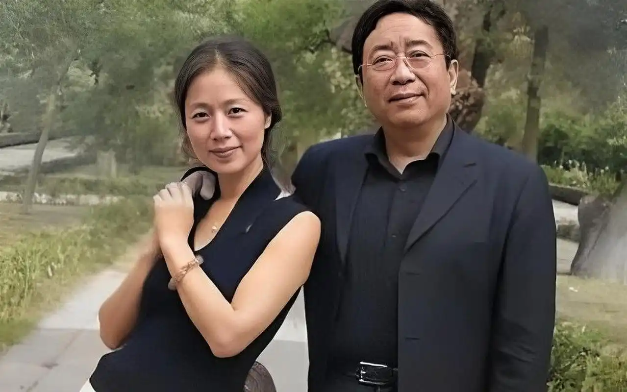 1992年,余秋雨决定离婚.