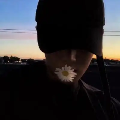 戴帽子男头帅气个性特别丨仙男专用._男生头像_我要个性网