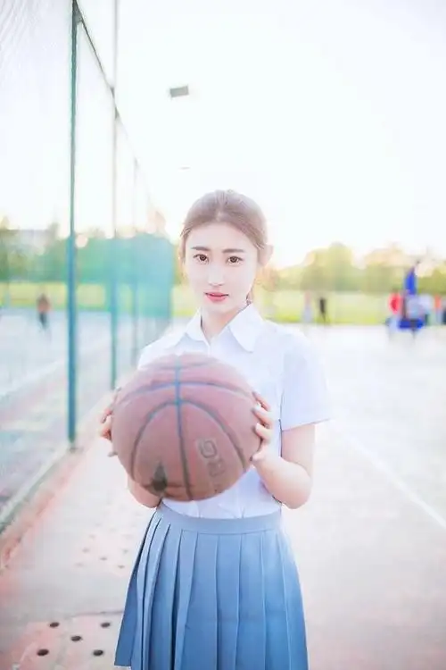 清纯校花美女阳光俏皮优雅唯美写真