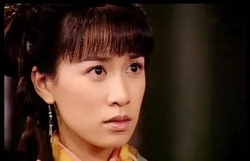 镜中花,水中月:《惊艳一枪》里佘诗曼当年饰演的小镜真是惊艳!