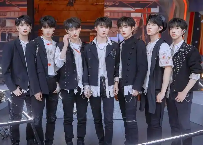 tnt时代少年团部分舞台安利贴 包含个人认人照 团体照片 你想要的帖子