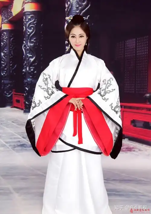 中国传统服饰的多彩文化-汉服