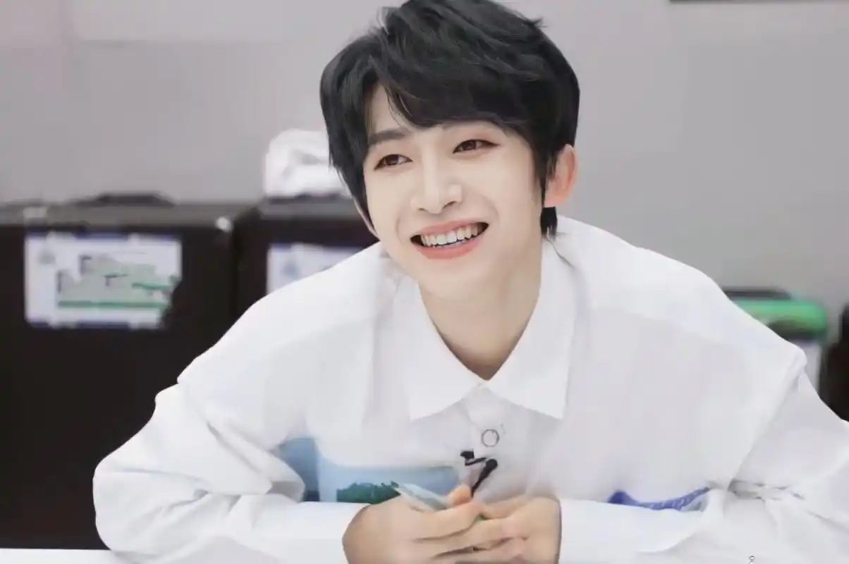 创4三公刘宇竟然全组垫底,这个水平能c位出道吗?你觉得呢?