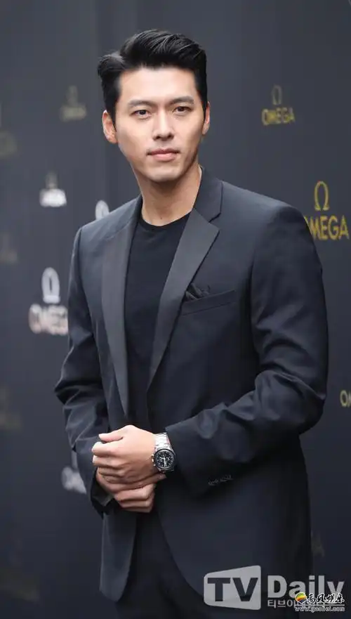 新剧《爱的迫降》回归小萤幕的玄彬活动现场能够感受出更加壮硕的上