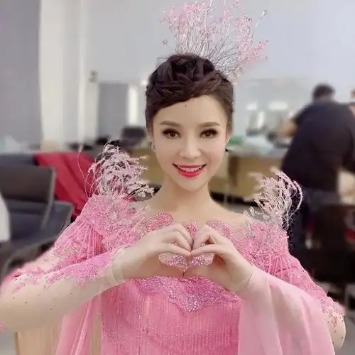 星光大道女歌手的个人资料