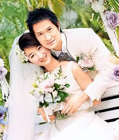 作为娱乐圈的知情者,我发现关咏荷真是一位贴心伴侣!