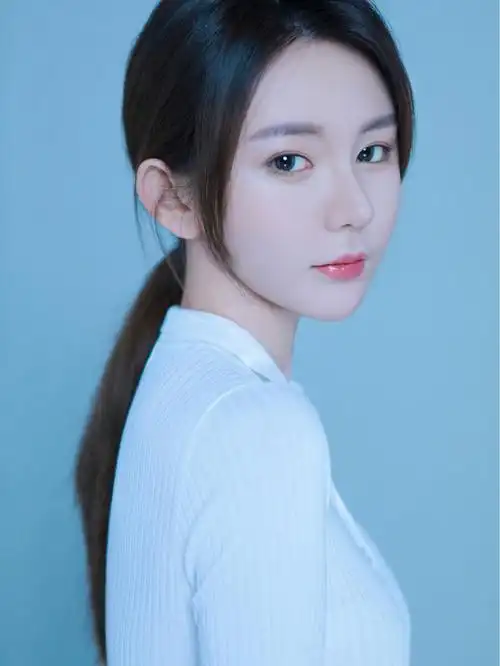 清新脱俗的美少女 - 清新甜美可爱 - 图虫