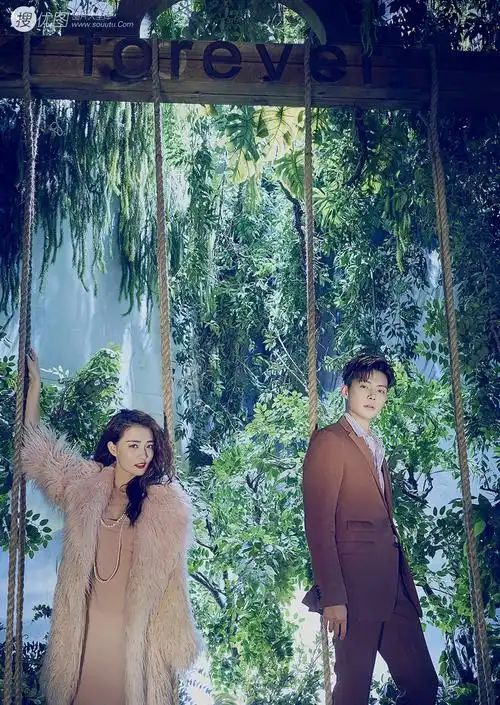 徐璐张铭恩时尚新娘杂志写真大片恩爱甜蜜又浪漫