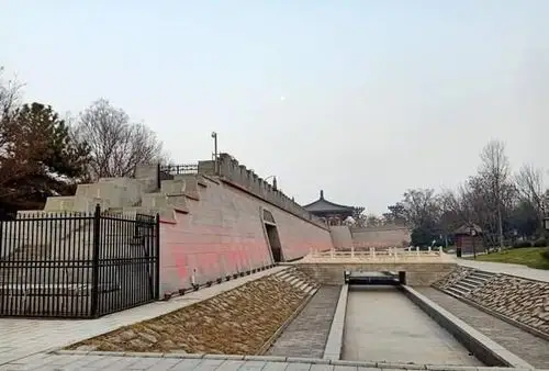 游西安唐城墙遗址公园览唐诗博览园