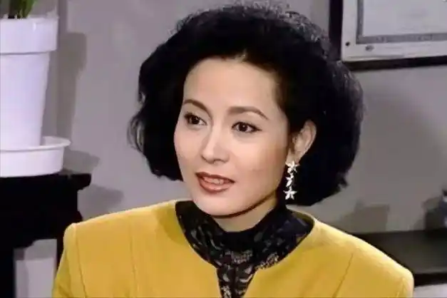 年轻时貌美如花,整容后却颜值崩塌,这7位女明星,完全变了样_奚美娟