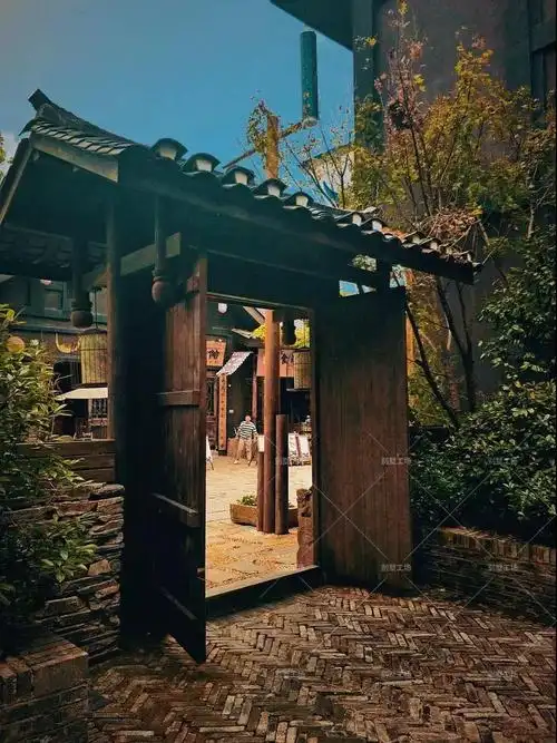 美了整个庭院的别墅院门,这些特色院子大门你值得拥有