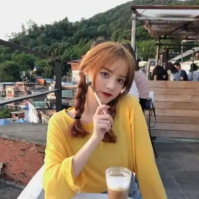 黄色系小清新女生头像