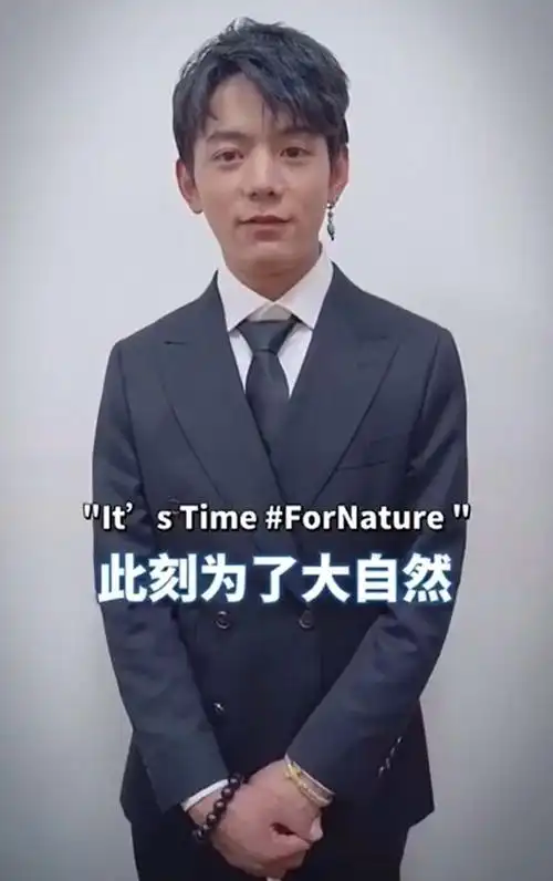 人无礼不生,事无礼不成,丁真的个人修养也在飞速