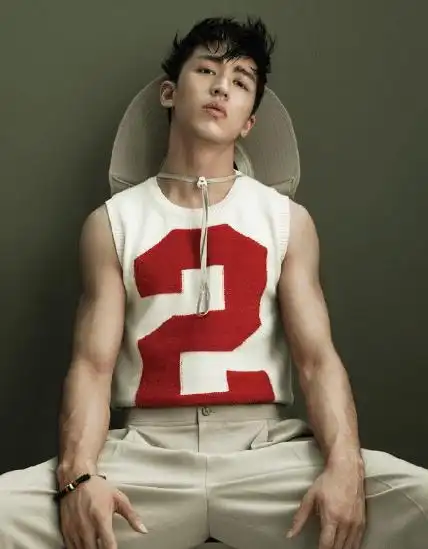 娱乐圈隐藏肌肉男星是谁? 硬邦邦腱子肉姐姐粉不淡定