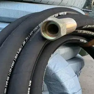 黑色胶皮管图片