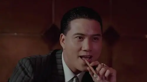 为什么会喜欢万梓良,因为他实在是够坏