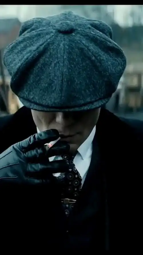 谢尔比家族血液里流淌着威士忌"汤米谢尔比真是太迷人了