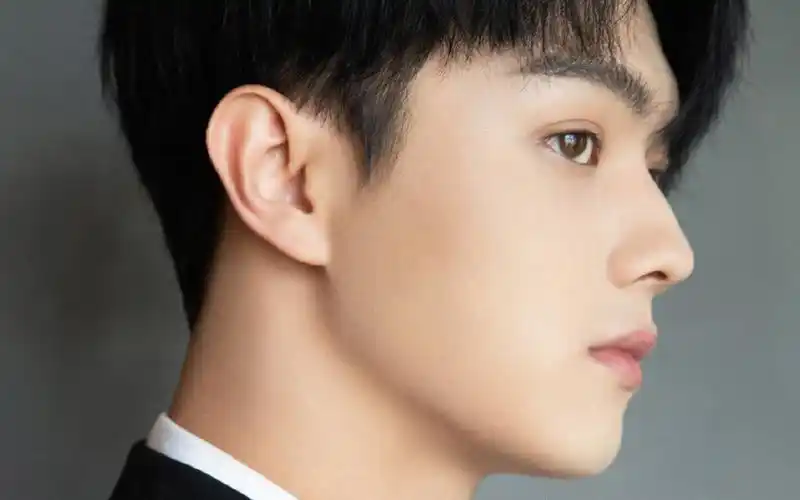 许凯超帅写真图片桌面壁纸高清大图预览1920x1200_大陆明星下载_美桌