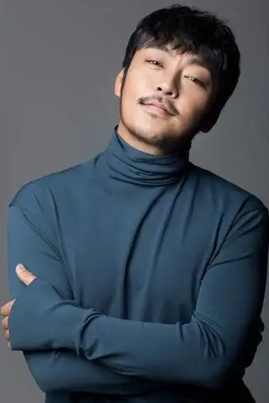 电视剧《我的团长我的团》的主要演员表如下