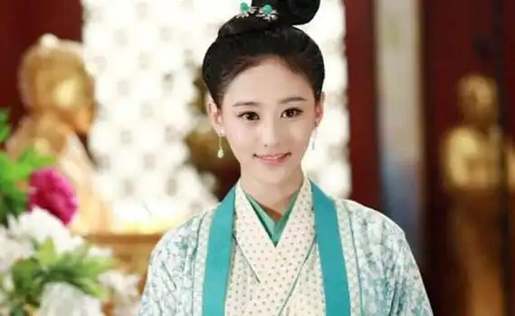 娱乐 电视剧 > 《通天狄仁杰》飞红巾扮演者跳出《我的前半生》刻板