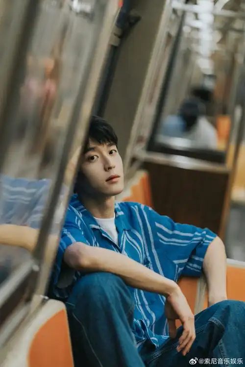 索尼星动态#78|吴宇恒超话#吴宇恒0911生日快乐#恰在九月 追赶秋日