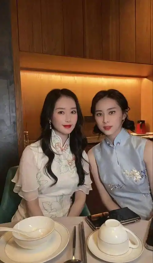 舒畅的两个侄女真漂亮!