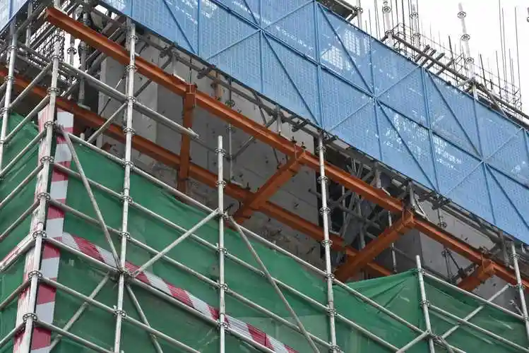 钢铁侠租赁花篮悬挑产品优势花篮悬挑产品优势8586方管,盘扣脚手