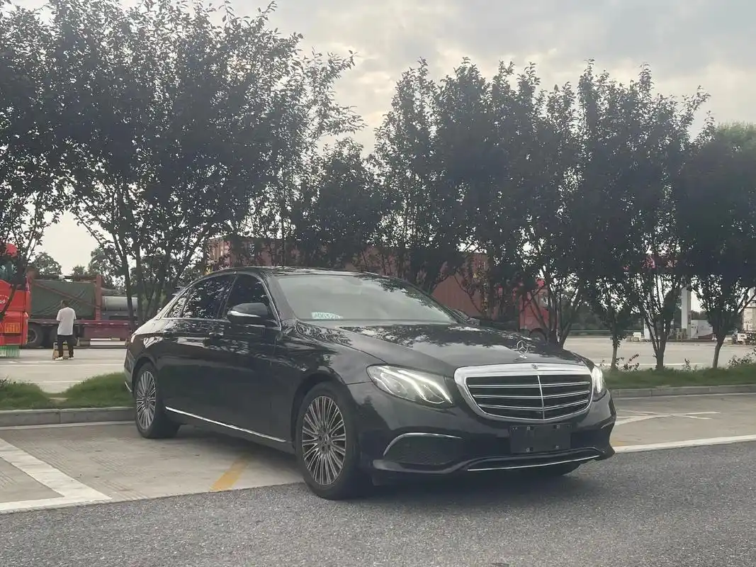 20年奔驰e300l立标时尚一台,沪牌一手车仅 - 抖音