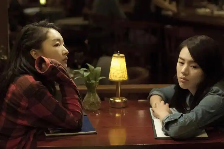 viewmovie | 《七月与安生》每个伤口都在咯咯发笑