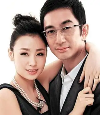 图吴启华和石洋子离婚真实原因老少夫妻差距大