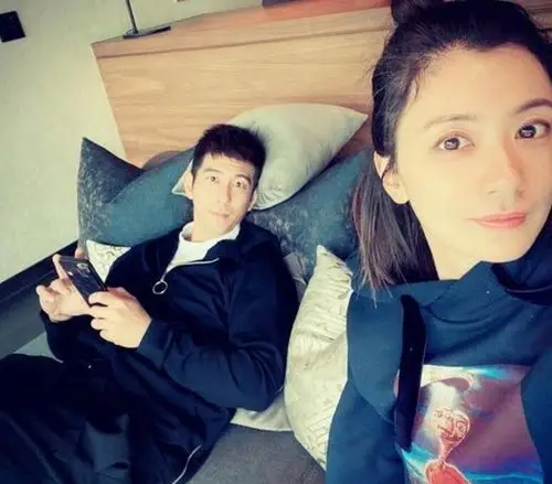 贾静雯为修杰楷庆生 深情告白丈夫甜蜜感情让人羡慕