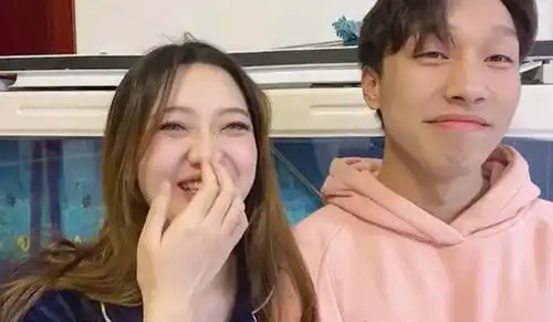 快乐星球第二部演员:《快乐星球》主演婚恋状况:丁凯乐已当爸,_藏文