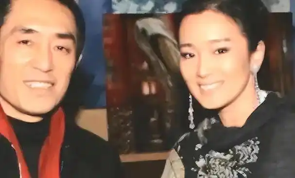 出乎意料细看73岁张艺谋的资产才知道什么叫人生赢家