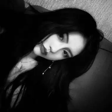 2021最新霸气黑白女生头像高冷图片