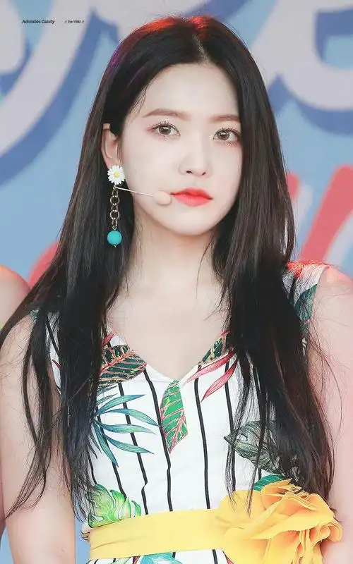 你们有没有觉得红贝贝的yeri在模仿jennie