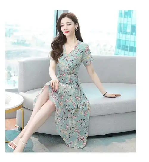碎花连衣裙女春夏2024年新款大码女装夏装v领气质高端洋气中长群 - 17