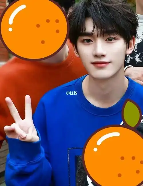 丁程鑫比耶挑战