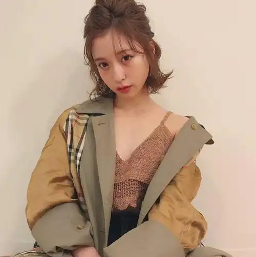 短发这样扎真美