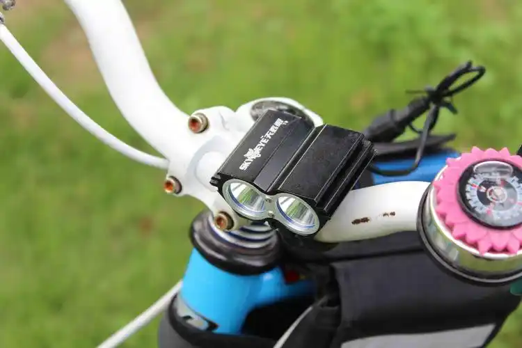 天狼眼厂家直销t6自行车前灯 led强光车灯 户外骑行单车灯